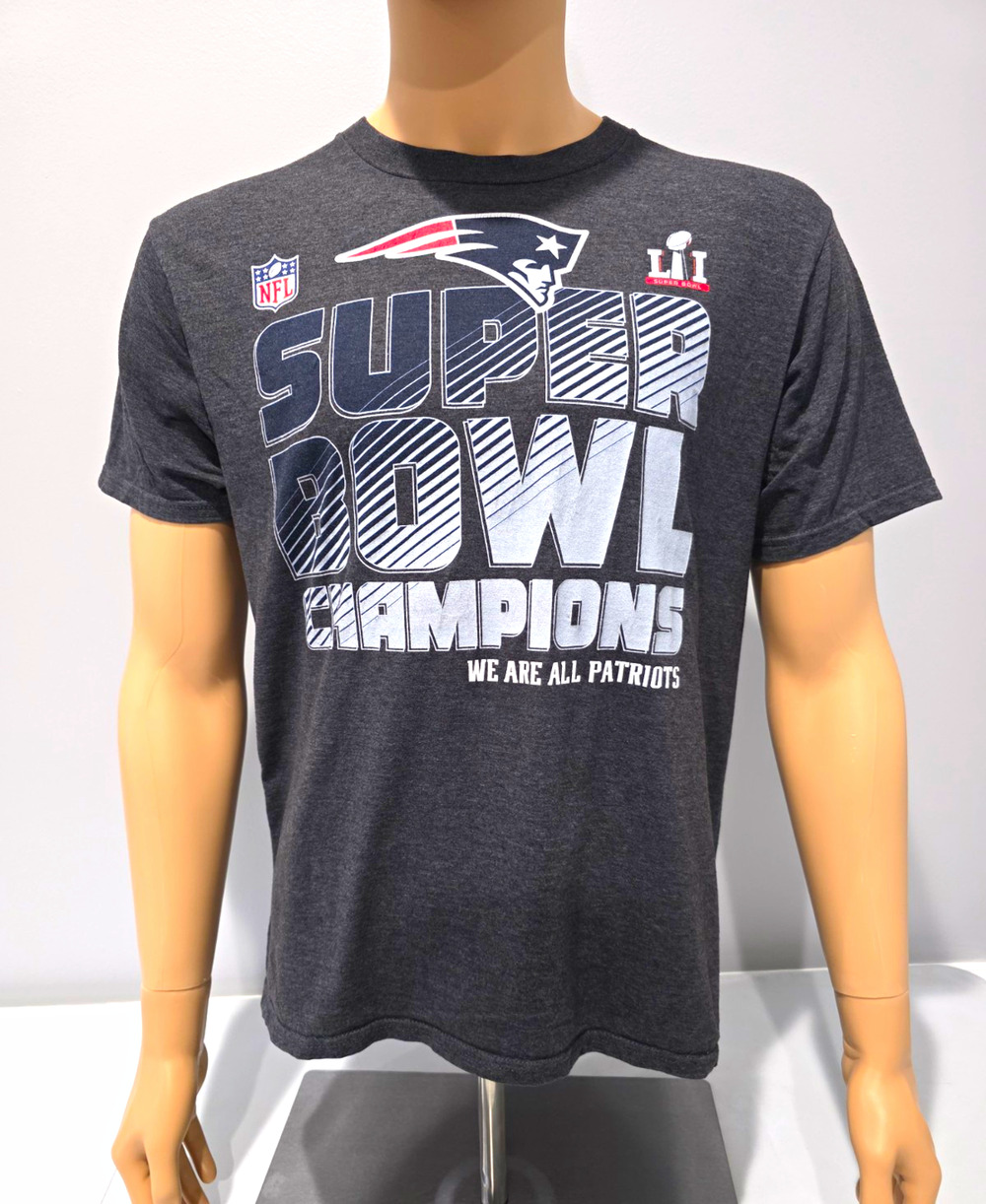 New England Patriots Super Bowl LI Champions T Shirt Mens Large Fanatics NFL